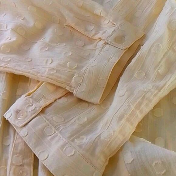 𝅺D & co. top - Picture 7 of 7